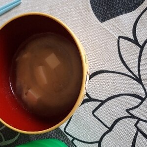 豆腐と油揚げの味噌汁